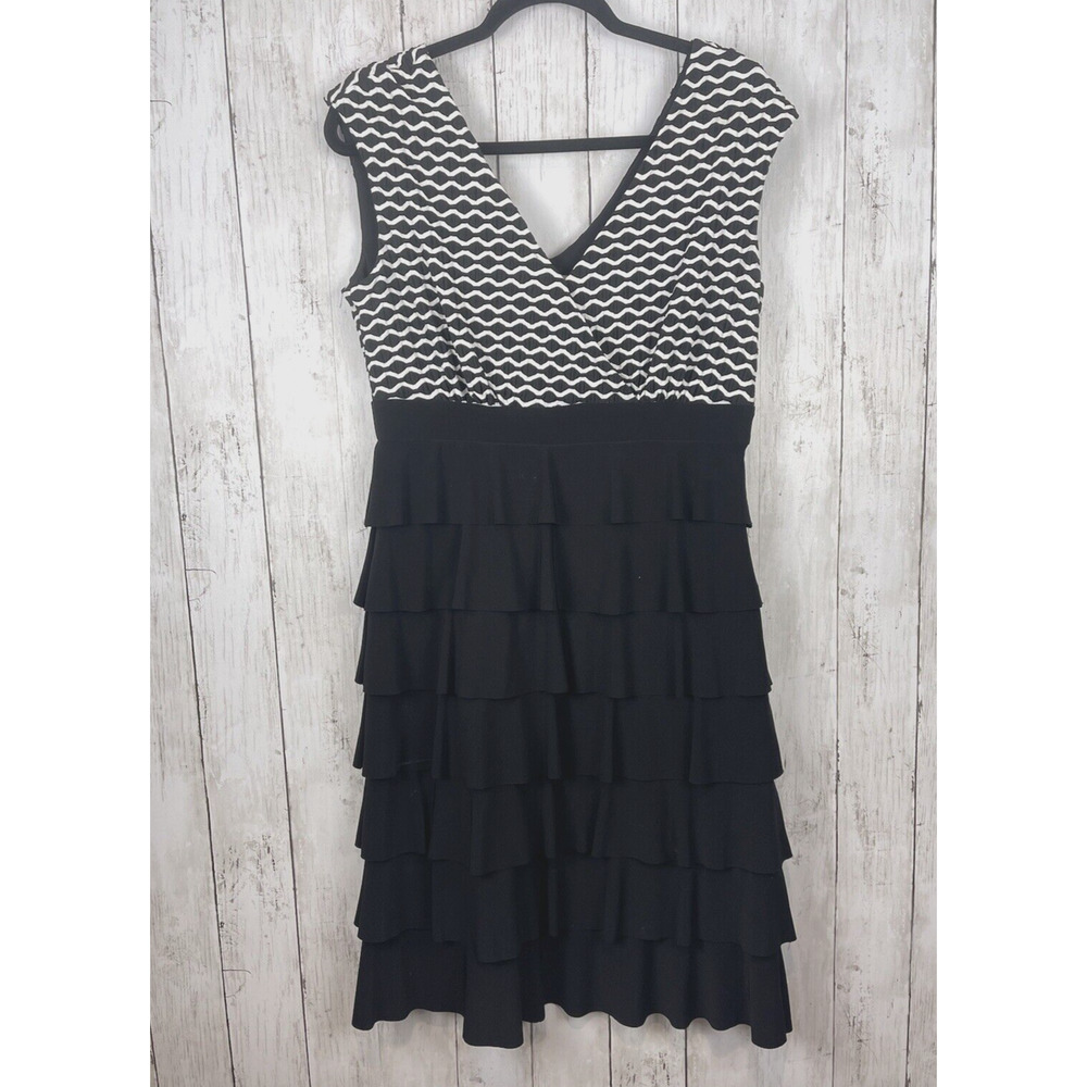 Hartly‎ Dress Womens No Size Tag Medium Black White Surplice Sheath Ruffle Flap